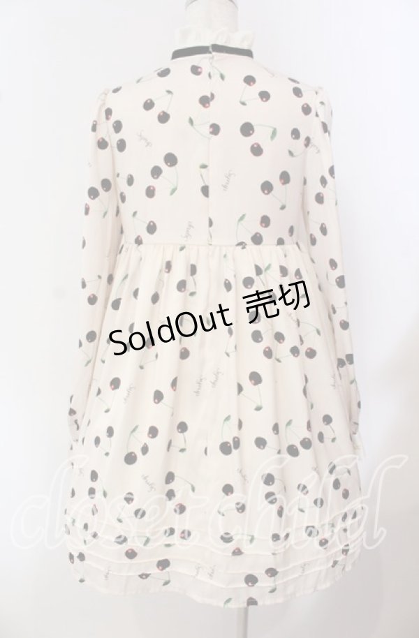 画像4: himitsu by syrup.(RoseMarie seoir) / チェリー柄ワンピース  ベージュ O-25-09-22-005-LO-OP-OW-OS (4)