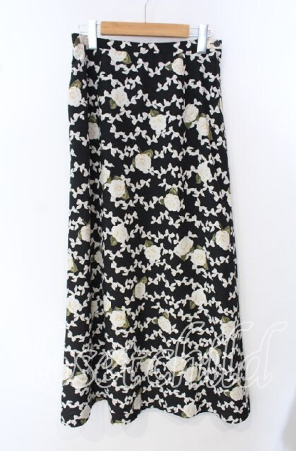 画像1: INGEBORG / 花＆リボン柄スカート L クロ O-25-09-23-043-LO-SK-OW-ZT163 (1)