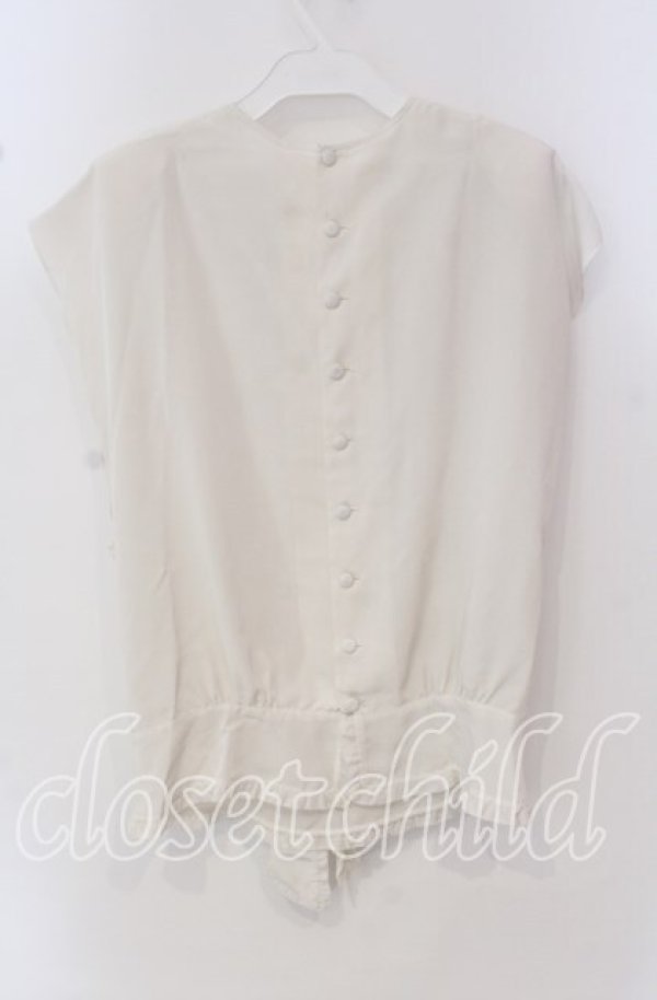 画像3: INGEBORG / 斜めピンタック使いブラウス  シロ O-25-09-23-056-LO-BL-OW-ZT262 (3)