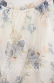 画像2: Fi.n.t / 花柄シャーリングブラウス  アイボリー O-25-09-25-032-CA-TO-OW-ZT119 (2)