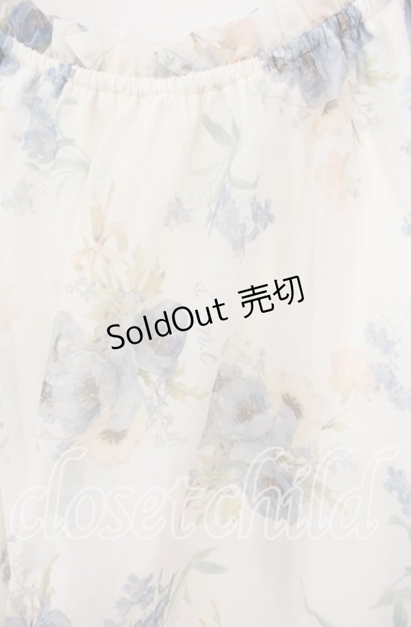 画像2: 【SALE】Fi.n.t / 花柄シャーリングブラウス  アイボリー O-25-09-25-032-CA-TO-OW-ZT119 (2)