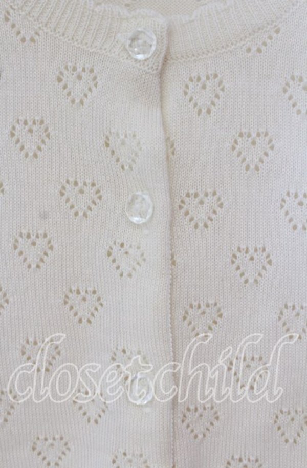画像2: Emily Temple cute / ハート透かし柄ニットカーディガン  アイボリー O-25-09-27-071-ET-TO-OW-ZT381 (2)