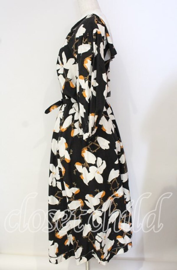 画像3: INGEBORG / モクレン柄セーラーワンピース  クロ O-25-09-27-009-LO-OP-OW-ZT337 (3)