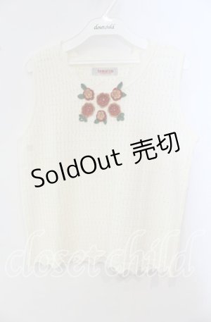 画像: TOMATSU / フラワーモチーフニットベスト  シロ O-25-09-29-060-LO-TO-IG-OS