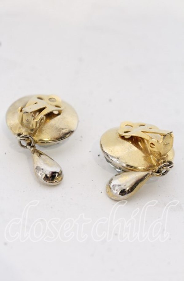 画像2: 【SALE】INGEBORG / ビジュー使いイヤリング  ゴールド O-25-09-30-1074-LO-AC-OW-ZT170 (2)