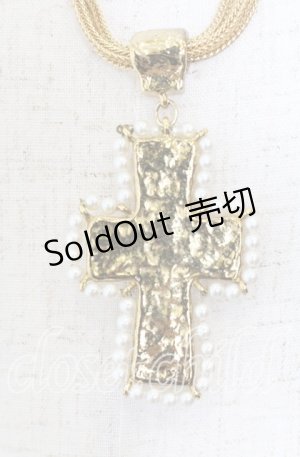 画像: INGEBORG / パール使い十字架ネックレス  ゴールド O-25-09-30-1080-LO-AC-OW-OS