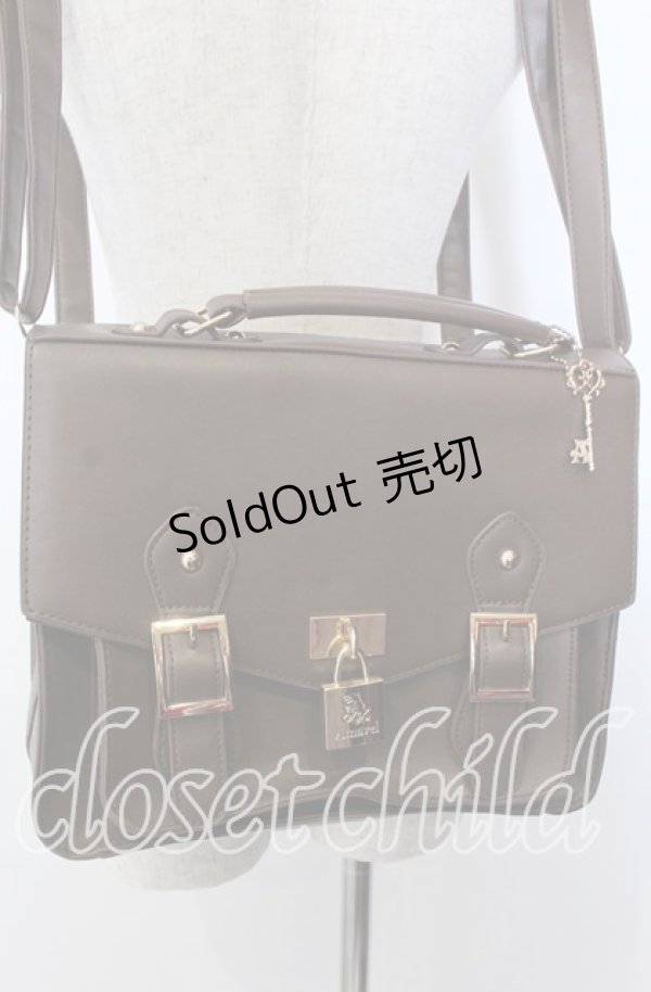 画像1: Amavel / カギ付ミニサッチェルバッグ  ブラウン O-25-09-30-1010-CA-BG-OW-ZT-K013 (1)