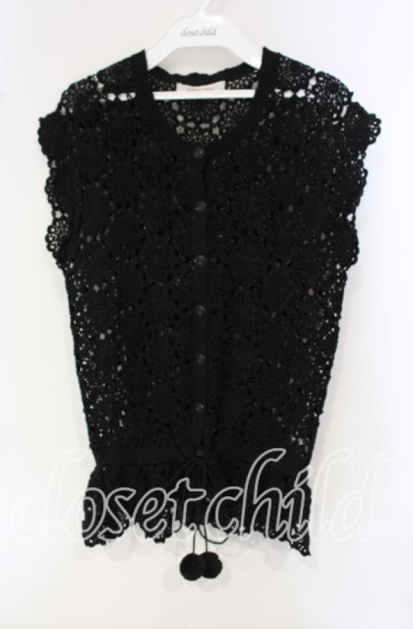 画像1: WONDERFUL WORLD / パッチワークかぎ編みベスト  クロ O-25-09-30-074-LO-TO-IG-OS (1)