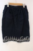 画像4: axes femme / スカラップ刺繍ストレッチデニムスカート  インデイゴ O-25-09-30-016-AX-PA-IG-ZT257 (4)