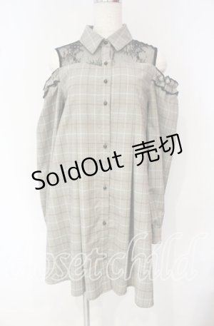 画像: Rojita / オープンショルダービジューブローチ付きワンピース【ブローチ欠品】  グレー O-25-10-02-034-LO-OP-IG-OS