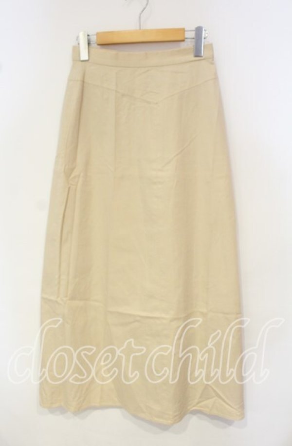 画像1: TOMATSU / フラワーモチーフポケットスカート 38 ベージュ O-25-10-06-079-LO-SK-IG-ZT247 (1)