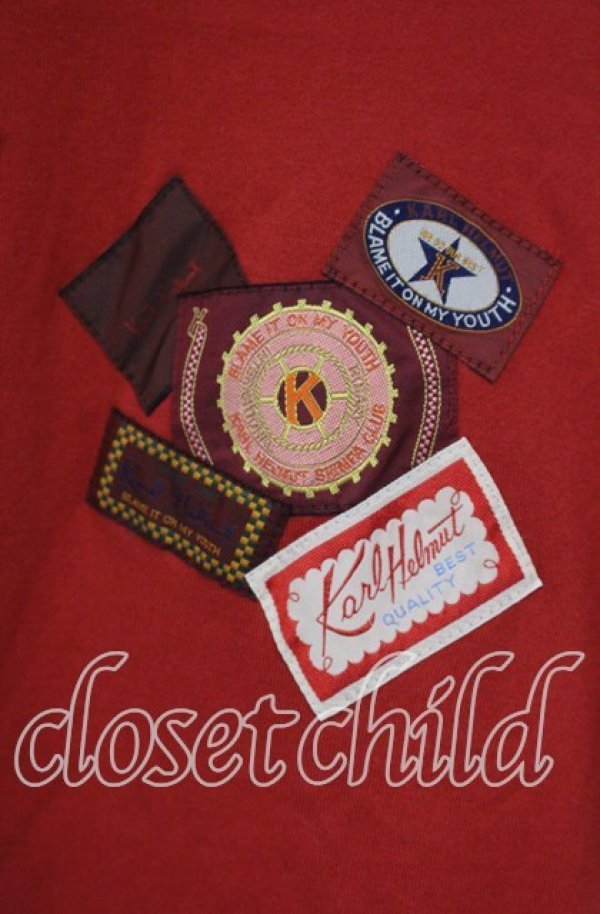 画像2: Karl Helmut / パッチTシャツ  アカ O-25-10-06-096-EL-TS-IG-ZT379 (2)