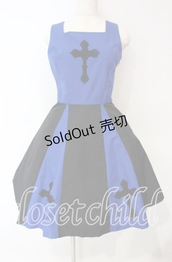 画像1: Moi-meme-Moitie / バイカラー十字架アップリケジャンパースカート 9号 ブラック×ブルー O-25-10-06-008-MO-OP-OW-OS (1)