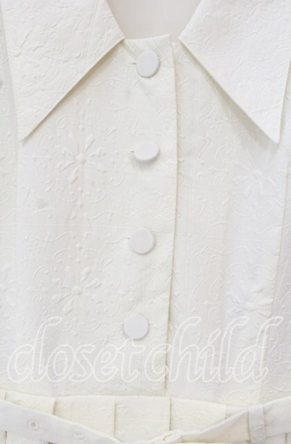 画像2: an another angelus / タイル風エンボス柄ワンピース  オフ O-25-10-11-056-CA-OP-IG-ZT129 (2)