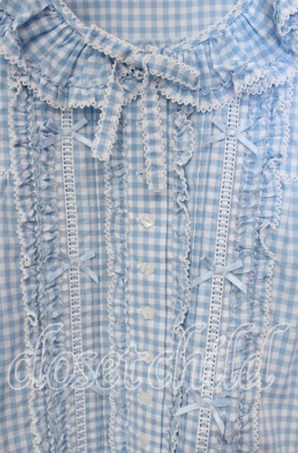 画像2: PINK HOUSE / はしごレース&サテンリボン使いローンブラウス  サックス O-25-10-14-117-LO-BL-OW-OS (2)