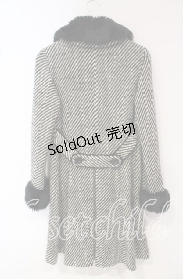 画像3: 【SALE】Emily Temple cute / ベロアリボンファー付きコート  クロ×オフ O-25-10-18-037-ET-CO-IG-ZT-C010 (3)