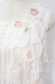 画像2: PINK HOUSE / 桜ひらり舞い散るフリルワンピース  シロ×ピンク O-25-10-18-063-LO-OP-OW-OS (2)