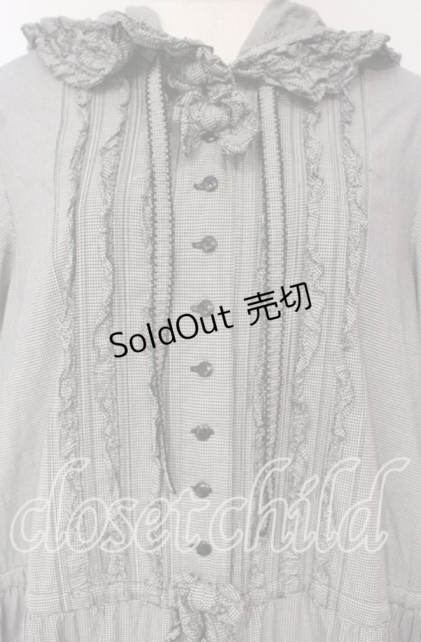 画像2: PINK HOUSE / ギンガムチェックフードワンピース【お直しあり】  クロ O-25-10-18-074-LO-OP-IG-OS (2)