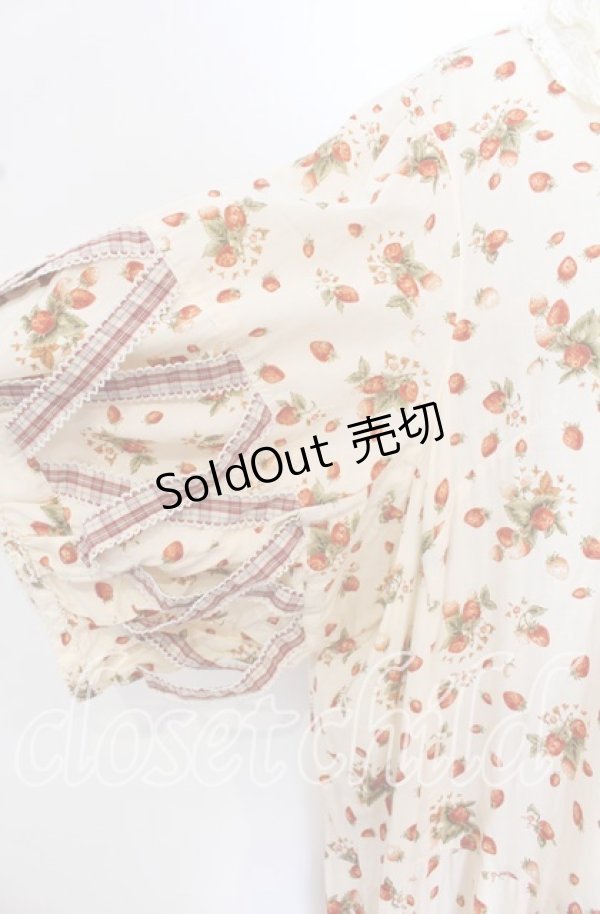 画像3: PINK HOUSE / チェックいちごロングワンピース【お直しあり】  アイボリー O-25-10-19-090-LO-OP-IG-OS (3)