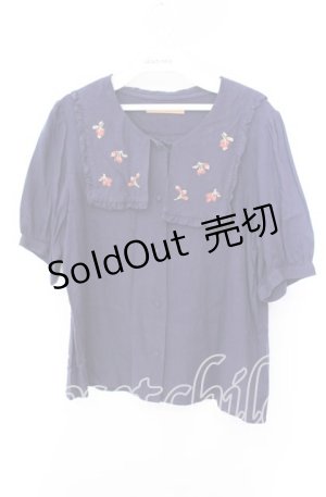 画像: Fi.n.t / クランベリー刺繍スクエア衿ブラウス F ネイビー O-25-10-20-030-CA-BL-OW-ZT127