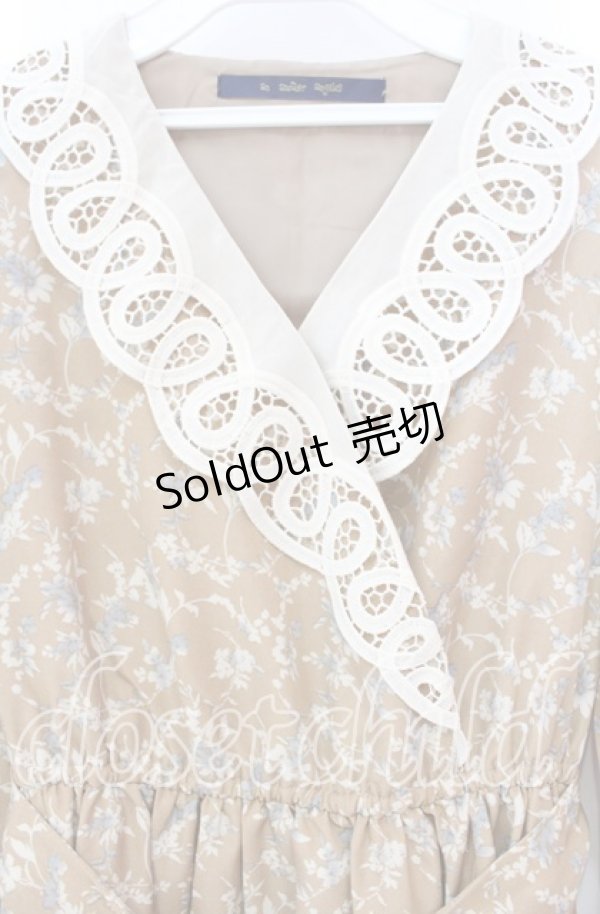 画像2: 【SALE】an another angelus / レース衿カシュクール花柄ワンピース F ベージュ O-25-10-20-054-CA-OP-OW-ZT141 (2)