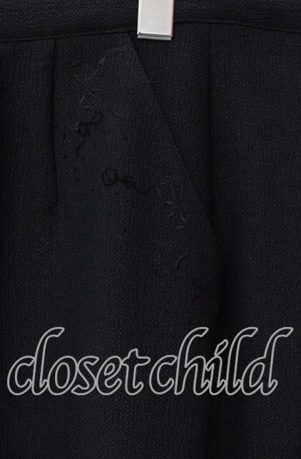 画像2: 【SALE】INGEBORG / リボンフロッキースリット入ロングスカート【お直しあり】 タグ記載サイズM クロ O-25-10-21-019-LO-SK-IG-ZT163 (2)