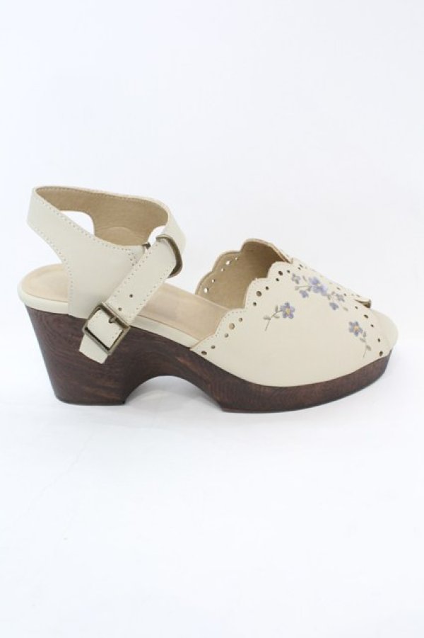画像4: Fi.n.t / 小花刺繍ウッドライクソールサンダル M アイボリー O-25-10-23-1053-CA-SH-IG-ZT-K022 (4)