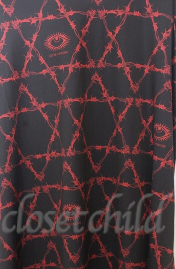画像2: ALTER VENOMV / 六芒星総柄ロングタンクトップ  ブラックｘレッド O-25-10-24-058-LO-TO-YM-OS (2)