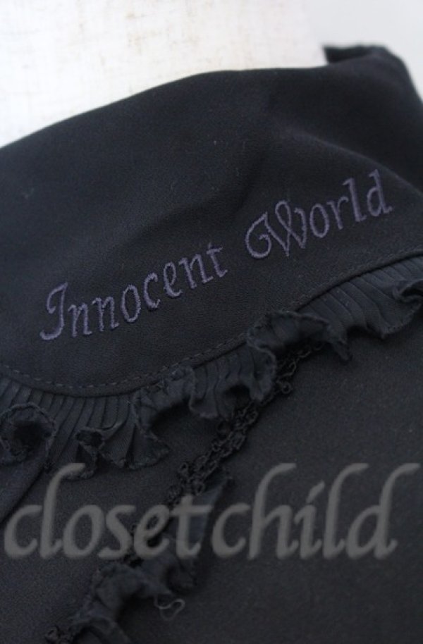 画像3: Innocent World / プリーツフリル刺繍ブラウス M クロ O-25-10-24-013-IW-BL-YM-OS (3)