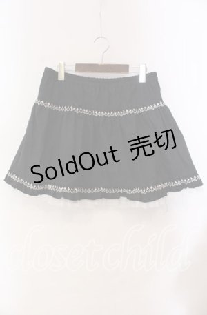 画像: PUTUMAYO / クロスレーススカート  ブラック×ホワイト O-25-10-28-055-PT-SK-IG-OS