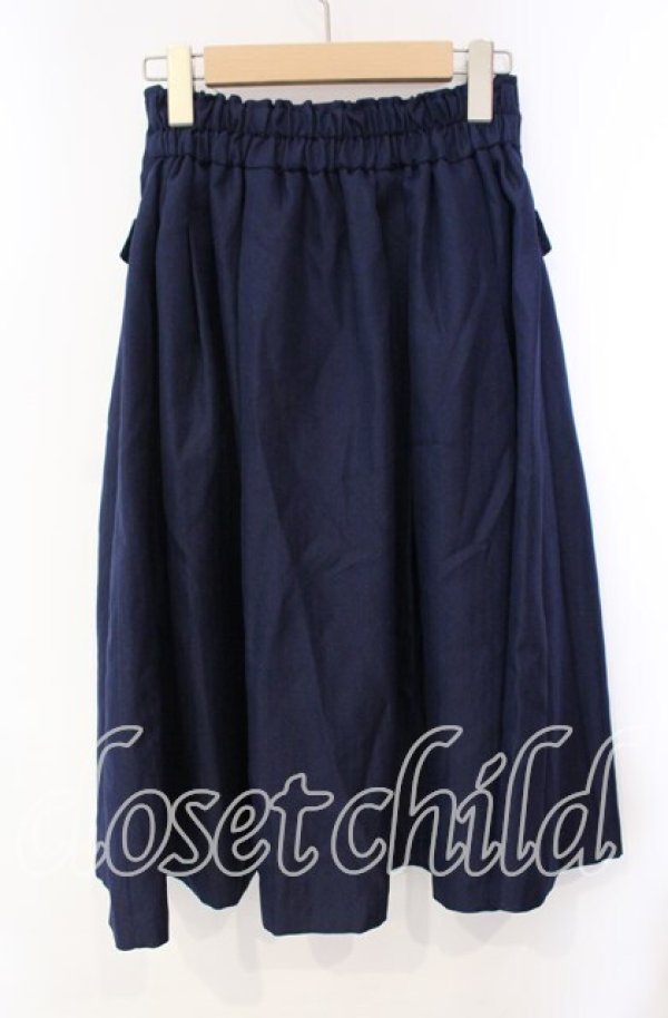 画像3: axes femme POETIQUE / Ｗ釦デザインスカート  ネイビー O-25-10-28-057-AX-SK-IG-OS (3)