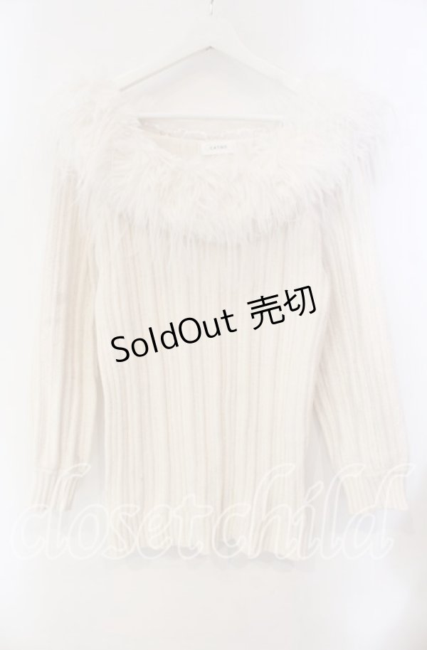 画像1: EATME / フェイクファーオフショルダーニットワンピ F シロ O-25-10-28-079-LO-TO-OW-OS (1)