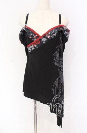 画像: Qutie Frash / オフショルカットソー  レッド×ブラック O-25-10-29-009-QU-TO-IG-OS