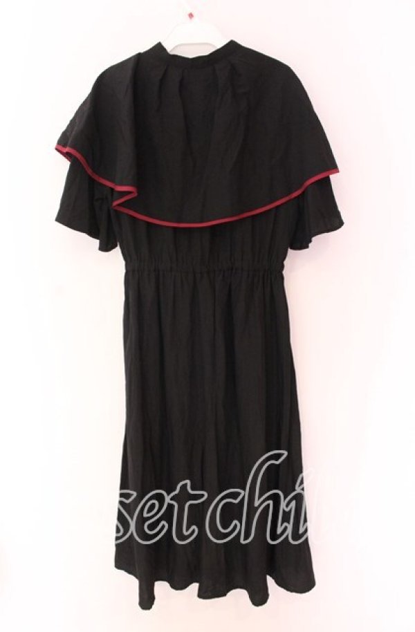 画像3: axes femme / パイピングケープワンピース  クロ O-25-10-29-089-AX-OP-IG-OS (3)