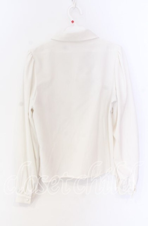 画像3: Jamieエーエヌケー / デコルテあきブラウス  シロ O-25-10-29-012-LO-BL-IG-OS (3)