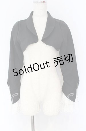 画像: MARBLE / エンブレムチェーン付き姫袖ショートジャケット  ブラック×ホワイト O-25-10-29-023-GO-JA-IG-OS