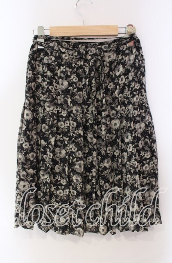 画像3: PINK HOUSE / 花柄プリーツ巻きスカート  クロ O-25-10-30-028-LO-SK-OW-OS (3)