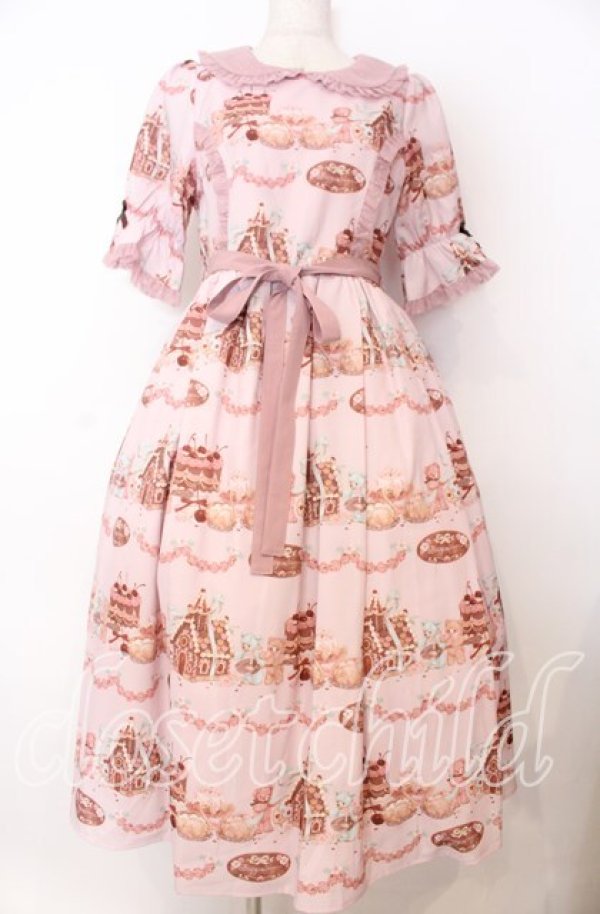 画像1: axes femme kawaii / お菓子の家柄ワンピース M ピンク O-25-10-30-1005-AX-BL-OW-OS (1)
