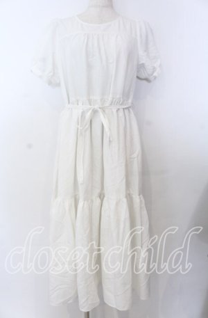 画像: axes femme POETIQUE / ティアードロングワンピース  シロ O-25-10-30-1064-AX-OP-IG-OS