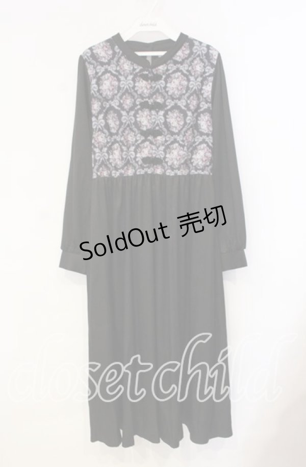 画像1: axes femme / チャイナ釦薔薇柄切替ワンピース  クロ O-25-10-30-061-AX-OP-IG-OS (1)