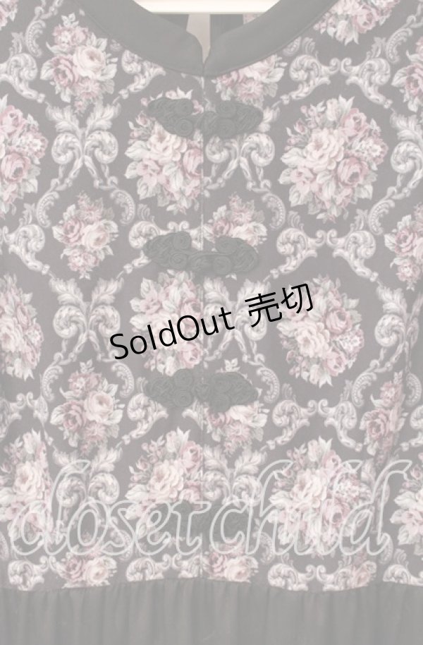 画像2: axes femme / チャイナ釦薔薇柄切替ワンピース  クロ O-25-10-30-061-AX-OP-IG-OS (2)