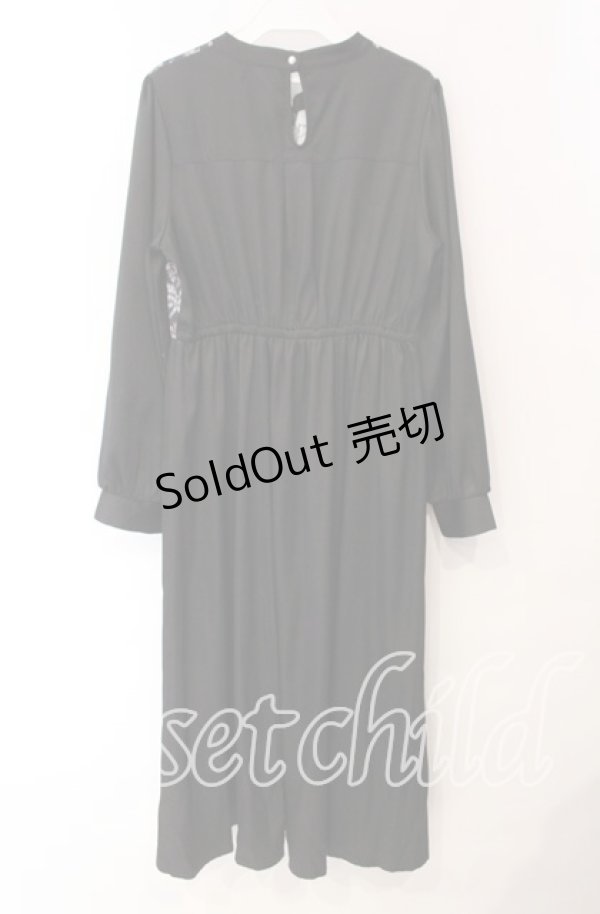 画像3: axes femme / チャイナ釦薔薇柄切替ワンピース  クロ O-25-10-30-061-AX-OP-IG-OS (3)