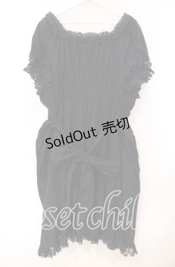 画像4: metamorphose / シャーリングハイウエストワンピース （綿混ラッセルレース）【お直しあり】  クロ O-25-10-31-035-ME-OP-IG-OS (4)