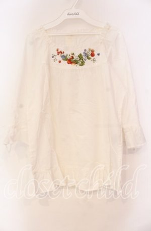 画像: PINK HOUSE / いちご刺繍ブラウス  シロ O-25-10-31-041-LO-BL-IG-OS