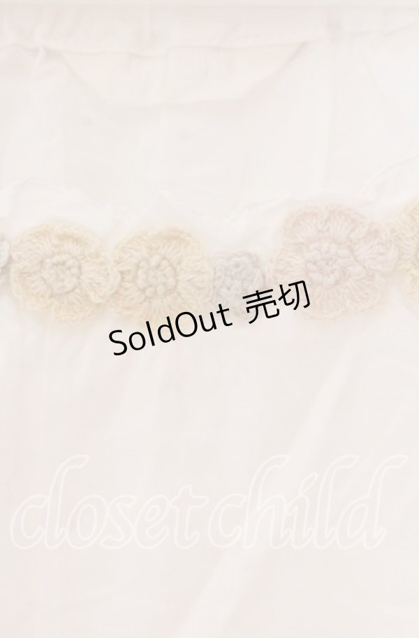 画像2: 【SALE】PINK HOUSE / フラワーモチーフプルブラウス  シロ O-25-10-31-077-LO-TO-IG-ZT479 (2)