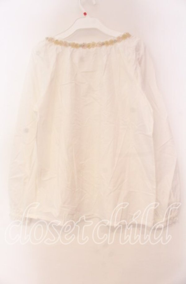 画像3: PINK HOUSE / フラワーモチーフプルブラウス  シロ O-25-10-31-077-LO-TO-IG-OS (3)