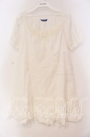 画像: PINK HOUSE / モチーフタックシャツチュニック  シロ O-25-10-31-078-LO-TO-IG-OS