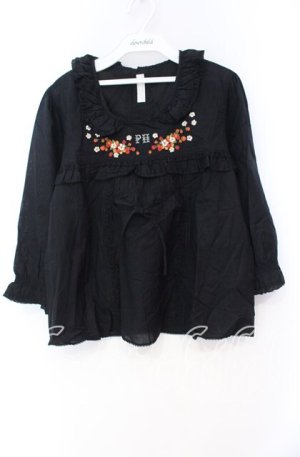 画像: PINK HOUSE / いちご刺繍プルブラウス  クロ O-25-10-31-079-LO-BL-IG-OS