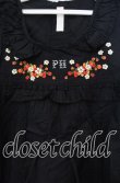 画像2: PINK HOUSE / いちご刺繍プルブラウス  クロ O-25-10-31-079-LO-BL-IG-ZT104 (2)