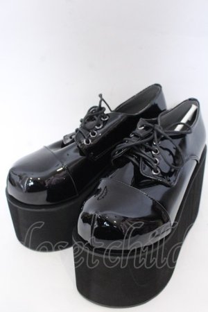 画像: DearMyLove / 11cm厚底レースアップおでこパンプス 25.5ｃｍ ブラックエナメル O-25-10-31-2074-EL-SH-OW-OS